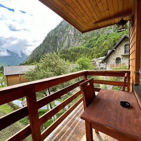 Residence: Quku I Valbones Valbone