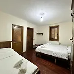 Residence: Quku I Valbones בית הארחה 3*