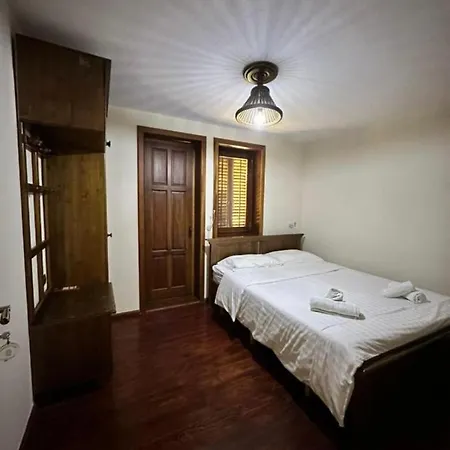 Residence: Quku I Valbones 3*