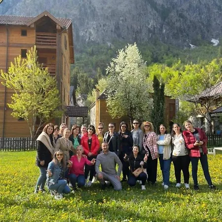 Residence: Quku I Valbones Vendégház Valbona