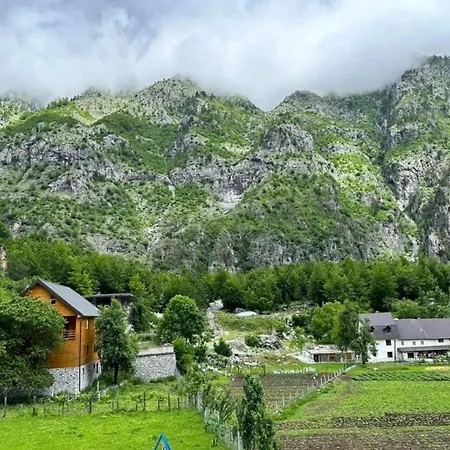 Residence: Quku I Valbones